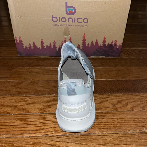 Bionica Light Gray Oakmere Contemporary Sneakers Women’s Size 10 - Picture 6 of 11